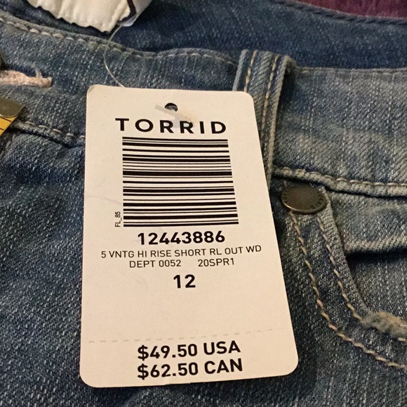 NWT Torrid Vintage High Rise Jean Shorts -Size 12 - Picture 11 of 11